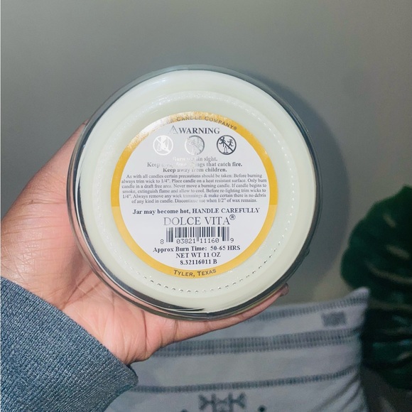 Tyler Candles - 11 oz Jar (1) Dolce Vita - Picture 2 of 5